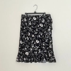 American Living Black/White Floral Knee Length Skirt